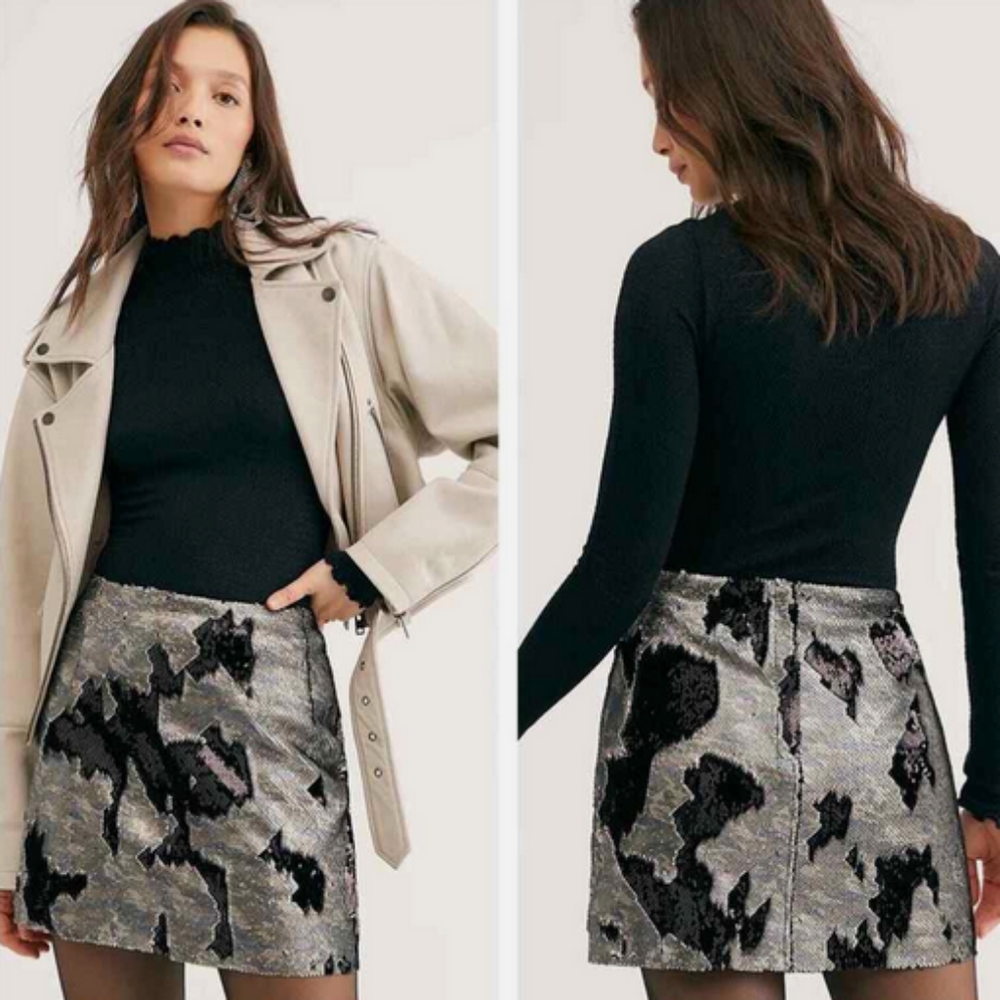 Free People One sequin metallic mini skirt size 4